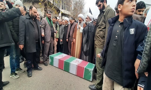 پیکر مطهر یک شهید گمنام در قائمشهر تشییع و تدفین شد