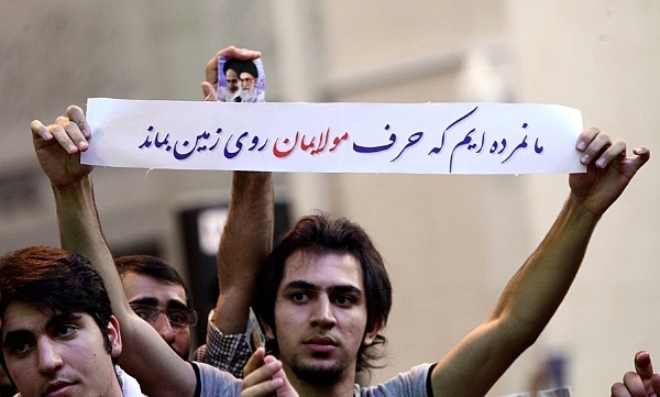 جوان ایرانی را باور نکنیم!؟