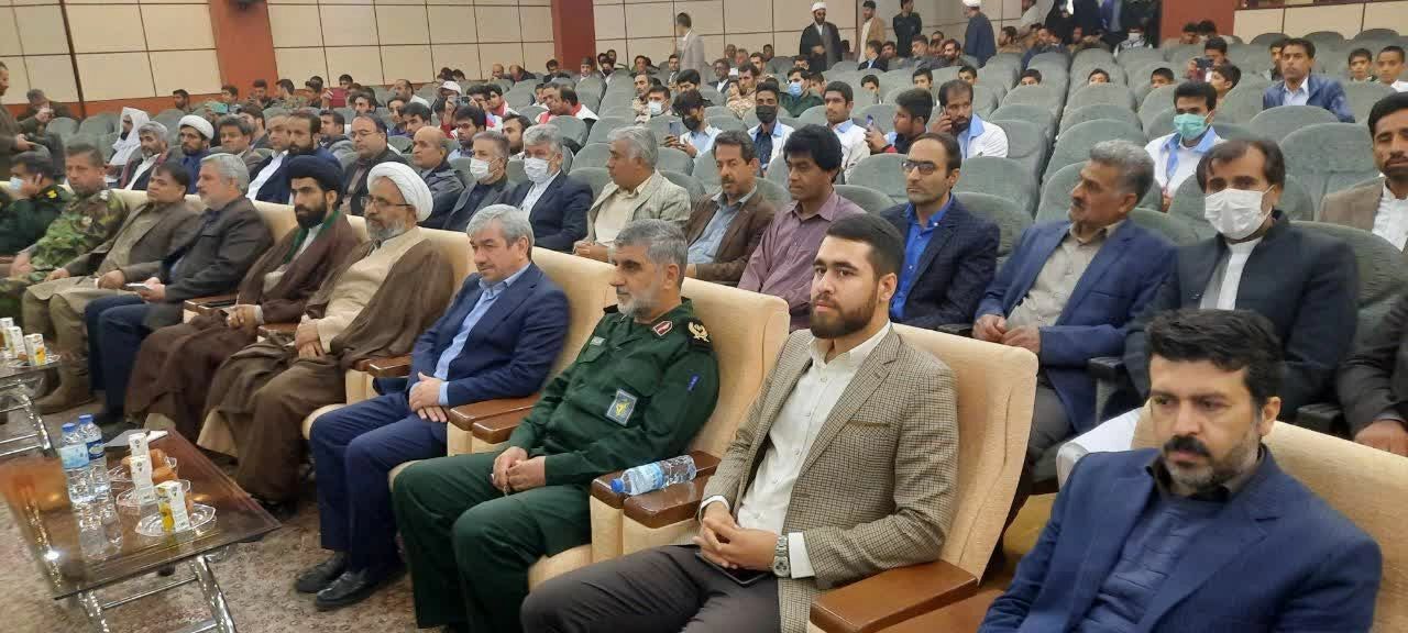 برگزاری یادواره سرداران شهید سلیمانی و میرحسینی در ایرانشهر