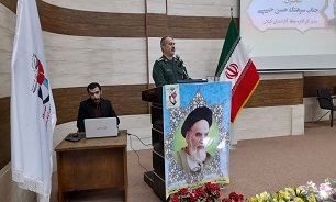 ایستادگی پای امام جامعه ملاک رشد و پیشرفت است