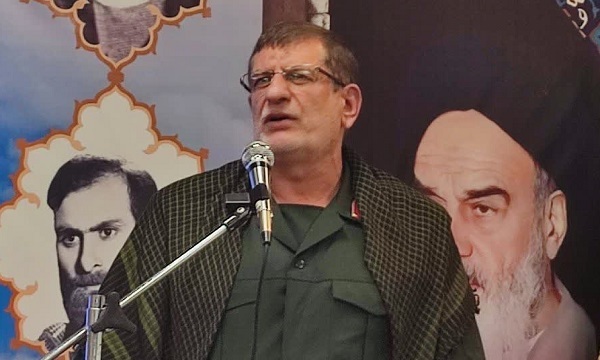 به برکت انقلاب اسلامی ابرقدرت جهان اسلام هستیم