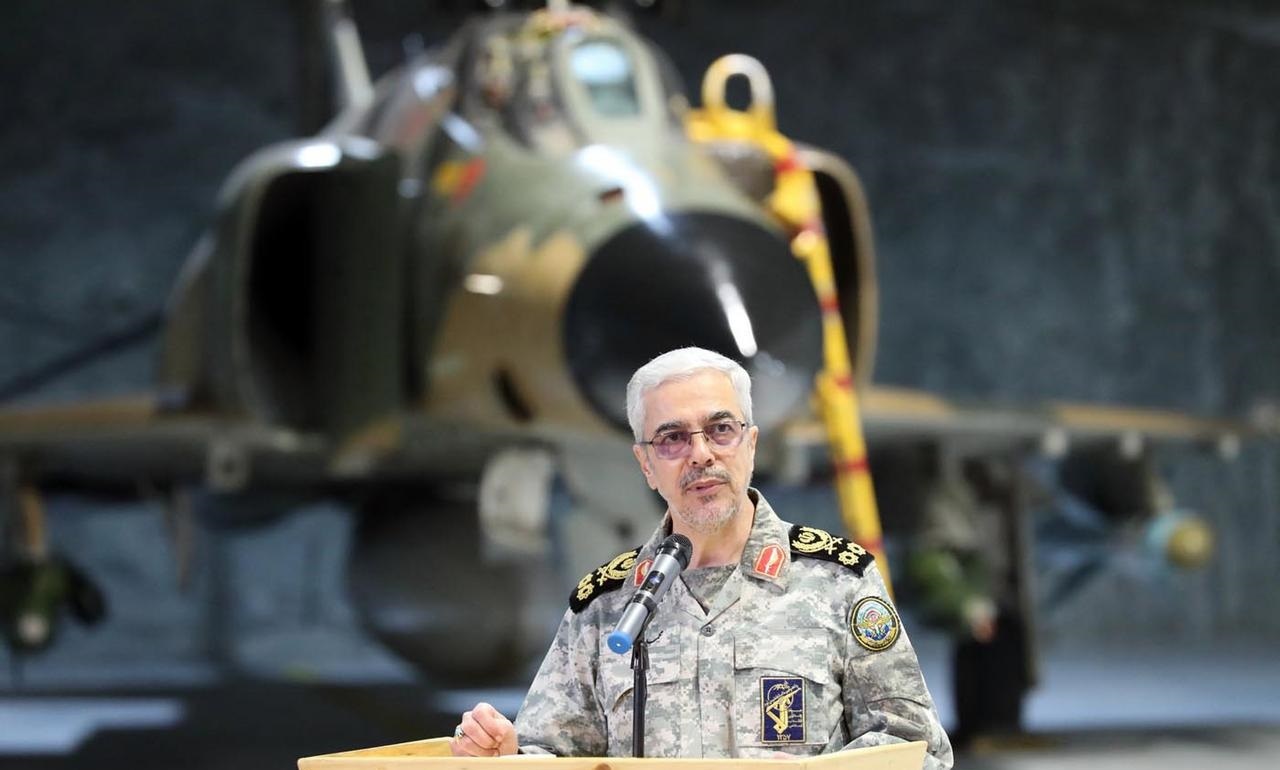 سرلشکر باقری: ساخت پایگاه‌های امن نظامی تداوم خواهد داشت