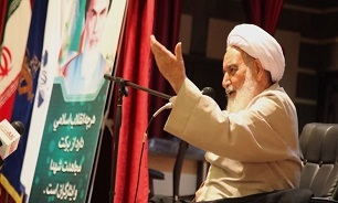 خنثی سازی توظئه دشمنان روشنگری جوانان است