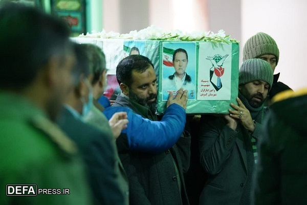 پیكر جانباز شهید حسین ارجمندی در كنار همرزمانش آرام گرفت+تصاویر
