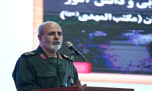 شهید سلیمانی آیتِ حقانیت انقلاب اسلامی شد