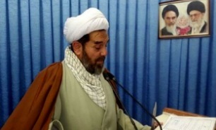 دشمن در همه عرصه‌ها با تمام توان وارد میدان شده است
