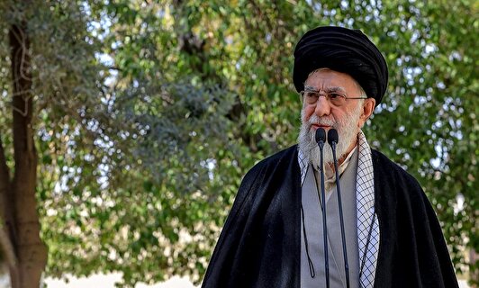امام خامنه‌ای: مسئولین باید موضوع مسمومیت دانش‌آموزان را با جدیت دنبال کنند/ عوامل این جنایت به اشد مجازات برسند