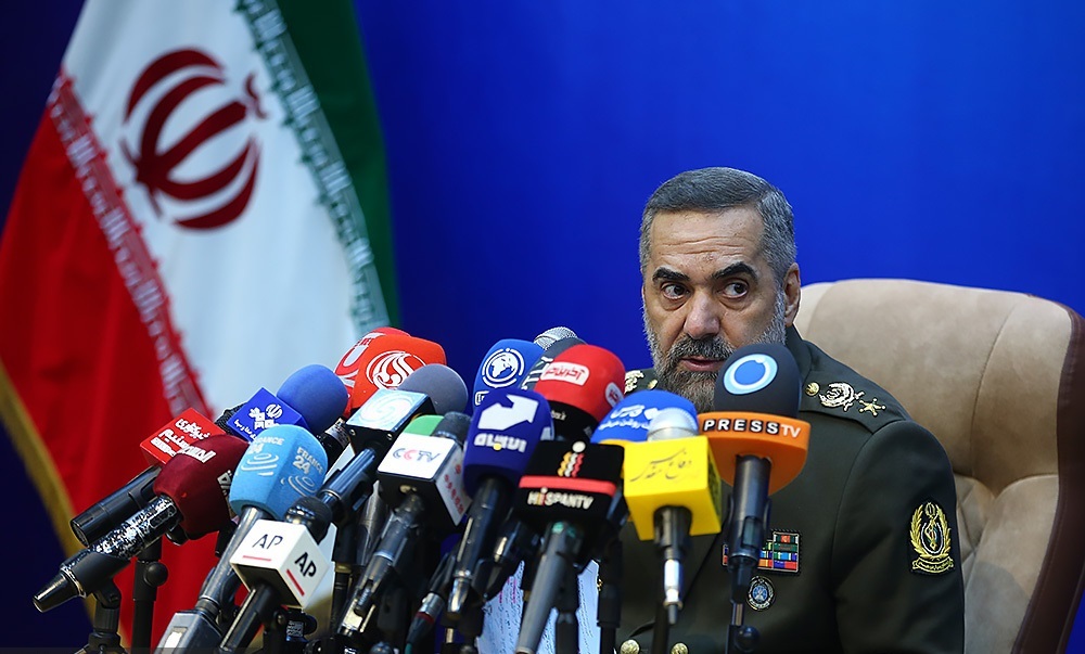 امیر سرتیپ آشتیانی: الحاق تجهیزات دفاعی جدید به نیروهای مسلح/ بسیاری از کشورها خواهان پهپادهای ایرانی هستند