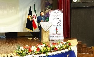 برگزاری اختتامیه جشنواره شعر دفاع مقدس در اردبیل