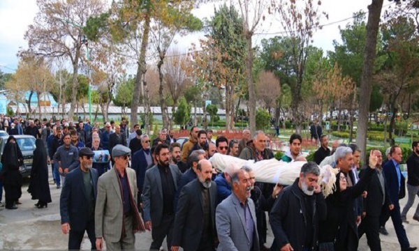 استاد «محمد جواد محبت» در کرمانشاه تشییع و به خاک سپرده شد