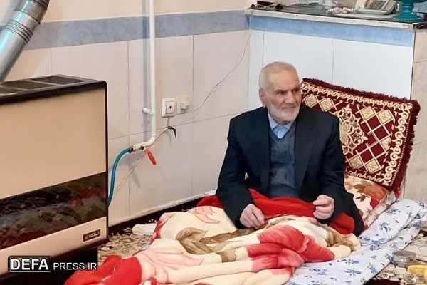 دیدار فرماندار ملایر با خانواده شهید «روستایی»+ تصاویر