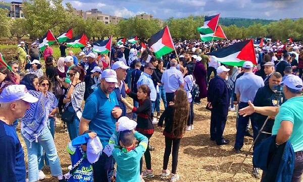 فلسطینی ها در اراضی اشغالی «راهپیمایی بازگشت» برگزار کردند