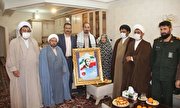 اهدای هدیه امام خامنه‌ای به خانواده‌های شهدای روحانی چهارمحال و بختیاری