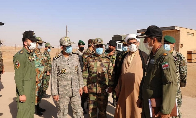 بازدید فرمانده کل ارتش از یگان‌های ارتش در منطقه جنوب