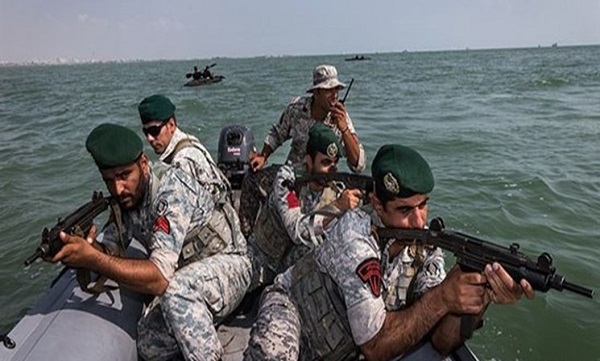 نیروی دریایی ارتش مانع ربوده‌شدن یک کشتی تجاری ایرانی شد