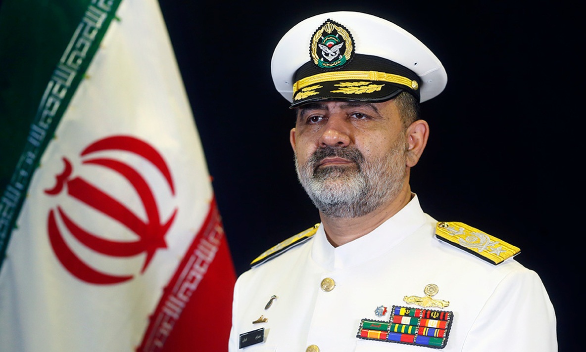 بازید فرمانده نیروی دریایی ارتش از نمایشگاه بین‌الملی کتاب تهران