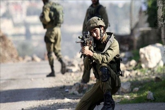صهیونیست‌ها با تیراندازی یک جوان فلسطینی در «نابلس» را مجروح کردند