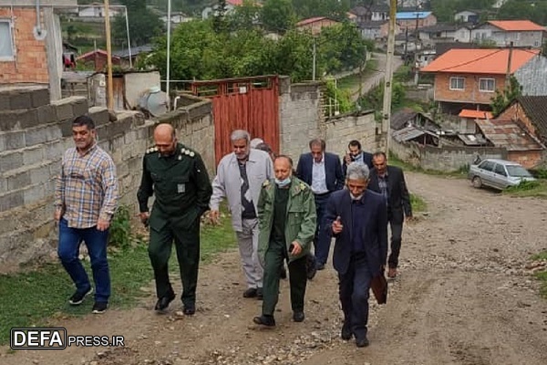 مدیرکل حفظ آثار دفاع مقدس مازندران با خانواده شهدای روستای «سرخ ولیک» دیدار کرد