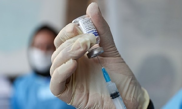 تزریق دُز سوم واکسن، بستری را بیش از ۸۰ درصد کاهش می‌دهد