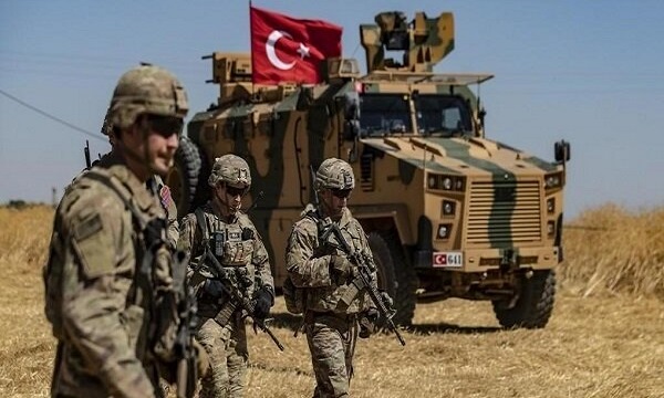 پایگاه نظامی ترکیه در شمال عراق مورد حمله قرار گرفت