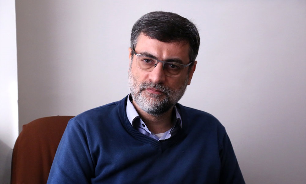 رئیس بنیاد شهید و امور ایثارگران با خانواده شهیدان «کُرد» و «شفیعی» دیدار کرد