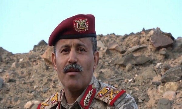 وزیر دفاع دولت یمن: نبرد با دشمن، تهاجمی شده است