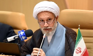 جبران ایثار شهدا در این دنیا ممکن نیست