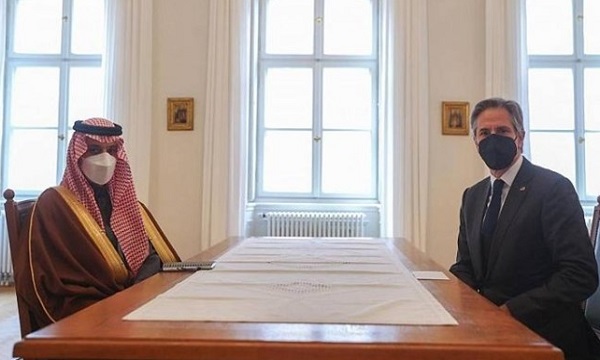 وزرای خارجه آمریکا و عربستان درباره ایران گفت‌وگو کردند