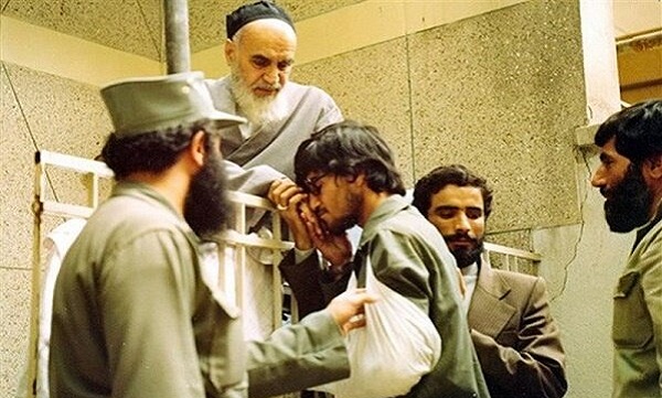 پاسخ دندان‌شکن آزادگان ایرانی به توهین بعثی‌ها به امام خمینی (ره)