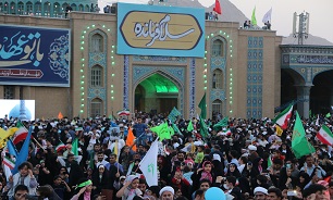 سلام دهها هزار منتظر ظهور به فرمانده در مسجد مقدس جمکران
