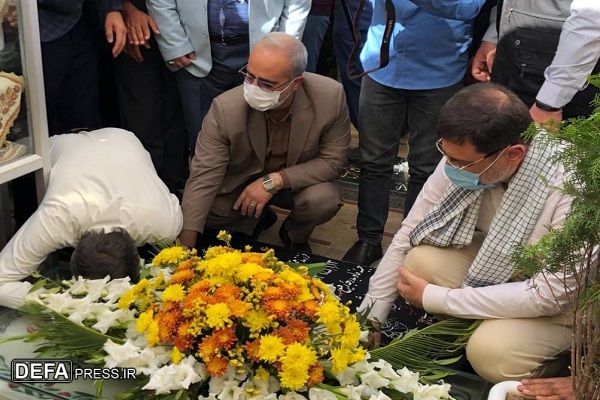 رئیس بنیاد شهید و امور ایثارگران به سیدالشهدای جبهه مقاومت ادای احترام کرد