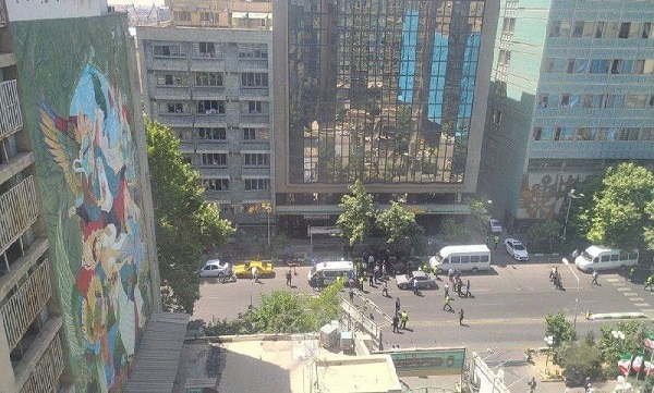 شهادت ٢ مامور پلیس در جریان تیراندازى در خیابان طالقانى