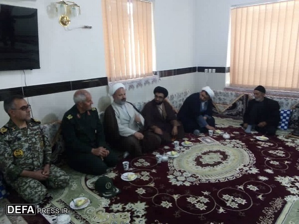 دیدار مدیرکل حفظ آثار دفاع مقدس استان همدان با خانواده شهدای روستای سوباشی+ تصاویر