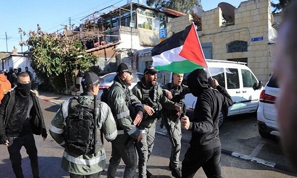 اعتراض فلسطینیان به «راه‌پیمایی پرچم» ۱۶۳ زخمی برجای گذاشت