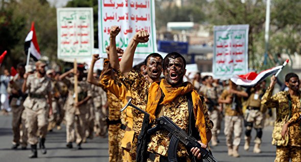 فیلم/ رژه گردان‌های انصارالله یمن در صنعا
