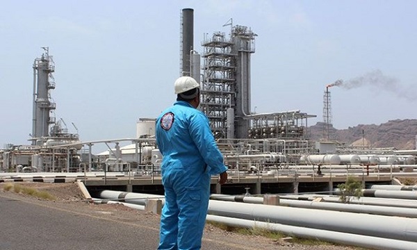 صنعاء: ۸۰ درصد درآمد نفت ملت یمن در بانک سعودی است