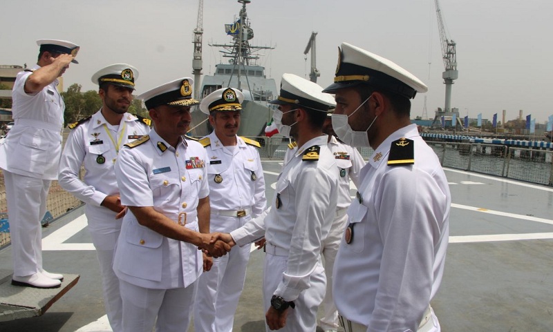 دیدار فرمانده نیروی دریایی ارتش با همتای عمانی خود