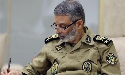فرمانده کل ارتش جمهوری اسلامی ایران هفته قوه قضائیه را تبریک گفت