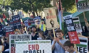 تظاهرات گسترده در لندن و شعارهائی در قطع حمایت از رژیم صهیونیستی
