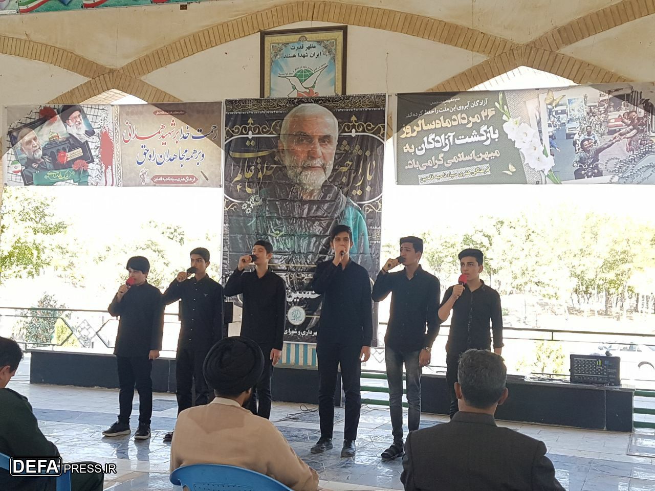 مراسم تجلیل از آزادگان شهرستان فامنین برگزار شد