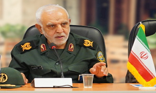 در دو حوزه اقتصادی و فرهنگی باید قوی عمل کنیم