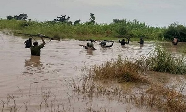 غرق شدن ۱۰۰ تروریست داعشی در یکی از رودخانه‌های نیجریه
