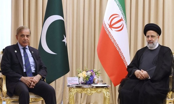 حجت‌الاسلام رئیسی با نخست وزیر پاکستان دیدار کرد