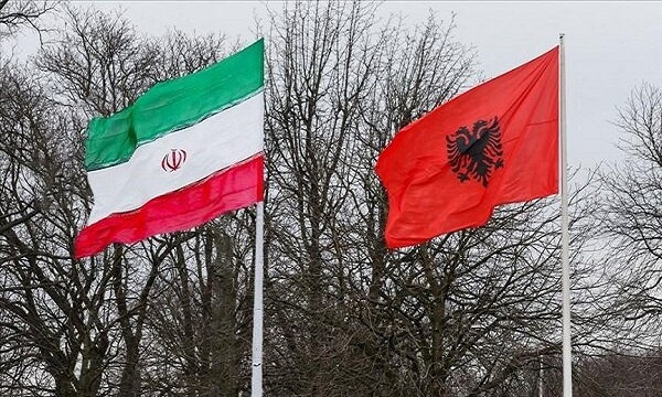 آمریکا چه نقشی در بحران سیاسی بین ایران و آلبانی دارد؟