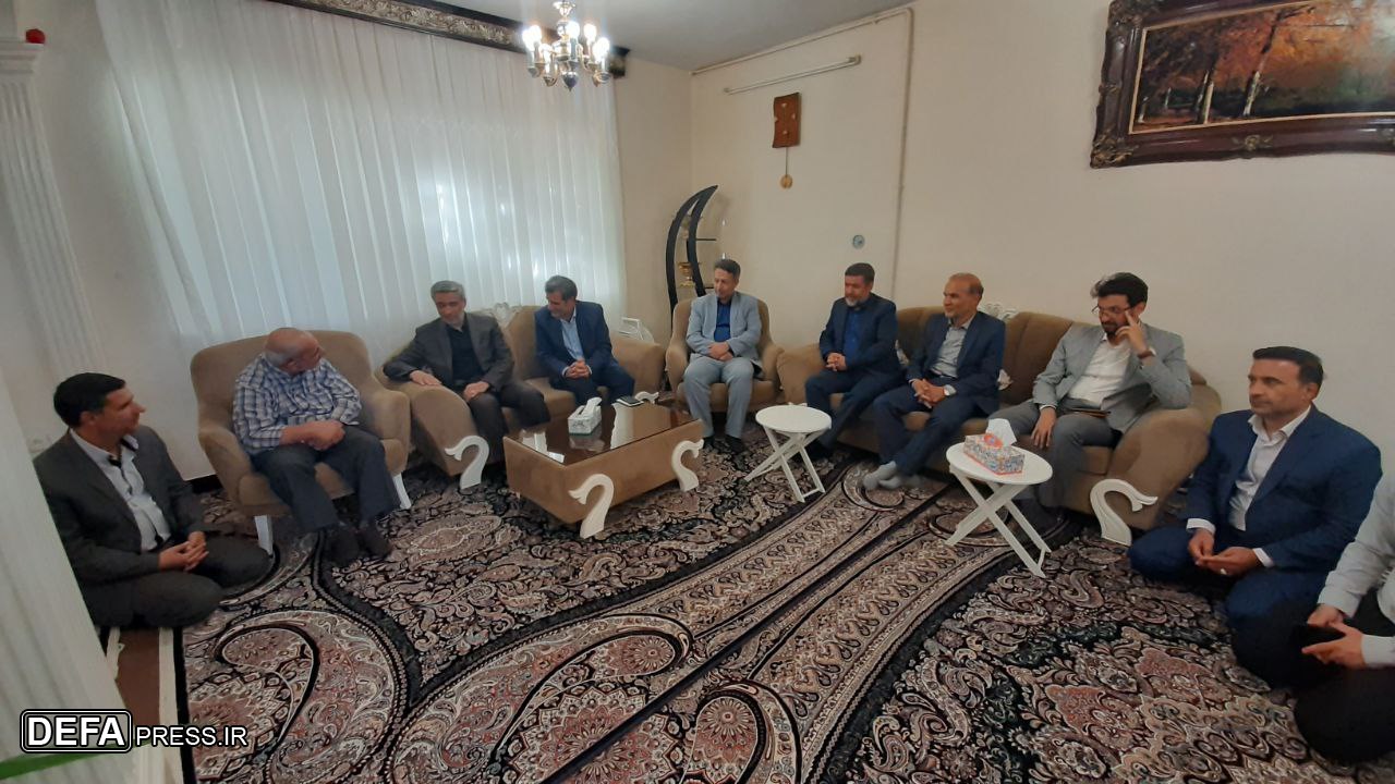 دیدار استاندار همدان با جانباز نهاوندی + تصاویر