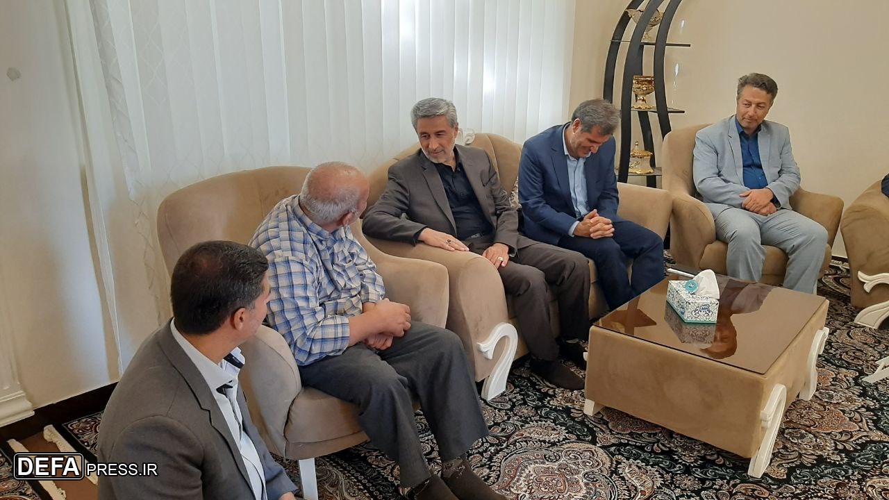 دیدار استاندار همدان با جانباز نهاوندی + تصاویر