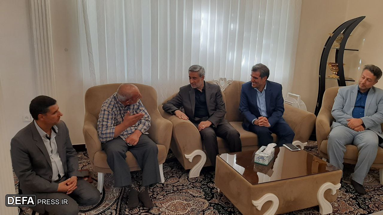 دیدار استاندار همدان با جانباز نهاوندی + تصاویر