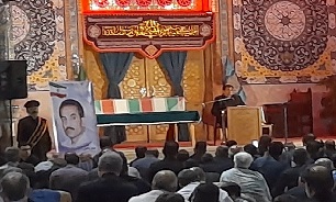 حضور پیکر شهید گمنام عملیات عاشورای ۲ در جمع عزاداران مسجد جمکران/// نمایه عکس ندارد