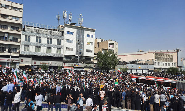 راهپیمایی مردم تهران در محکومیت اغتشاشات/
