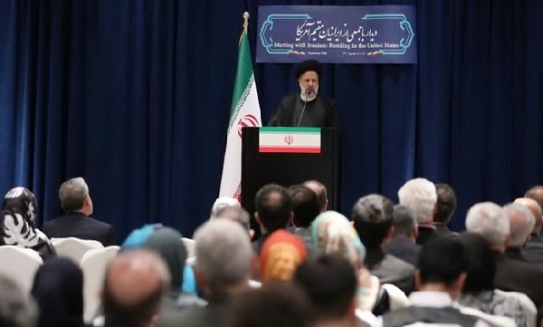 هیچ فرد ایرانی برای حضور در کشور ممنوع‌الورود نیست